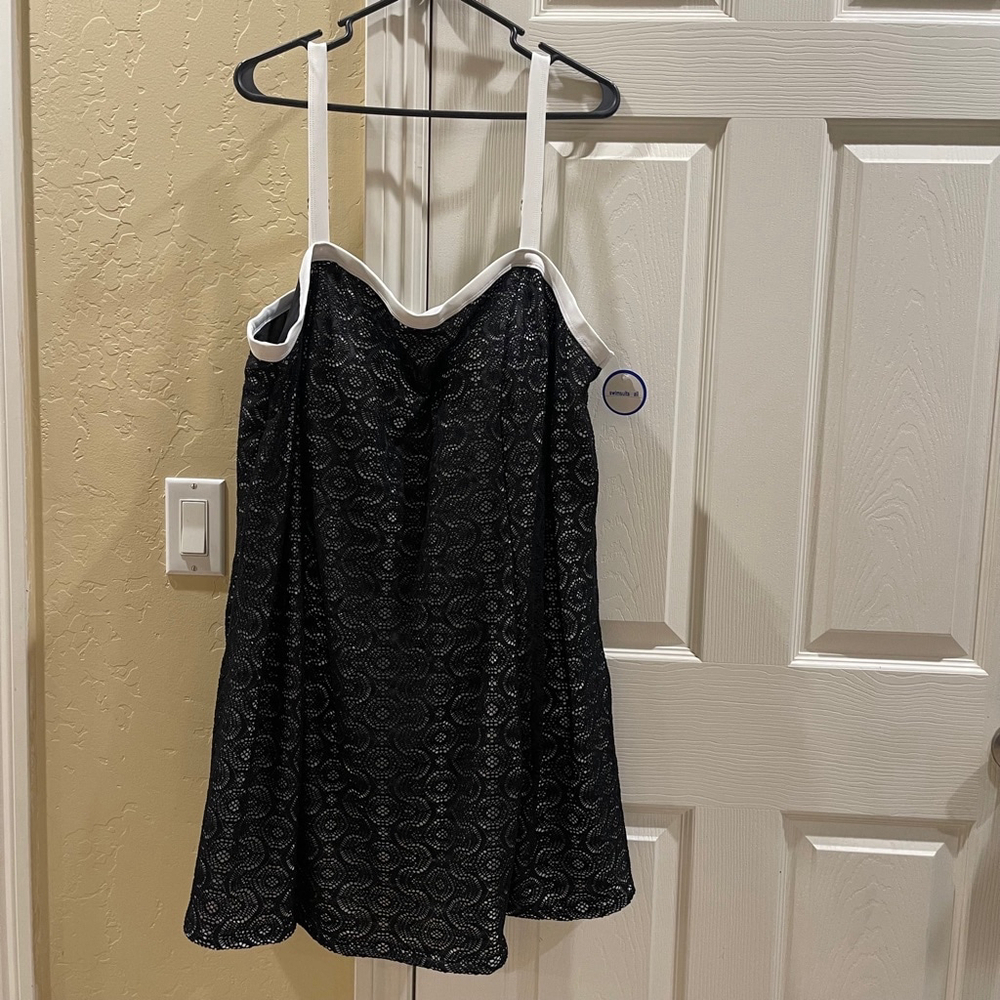 Swimsuits for All Women's Swimsuit Size 28 Black new with tags plus size